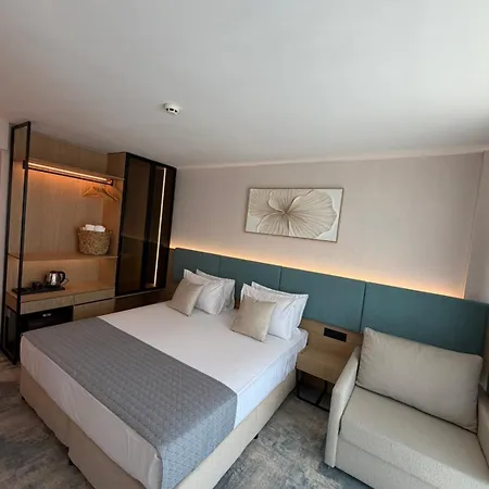 Elia Mare - Free Access 3*