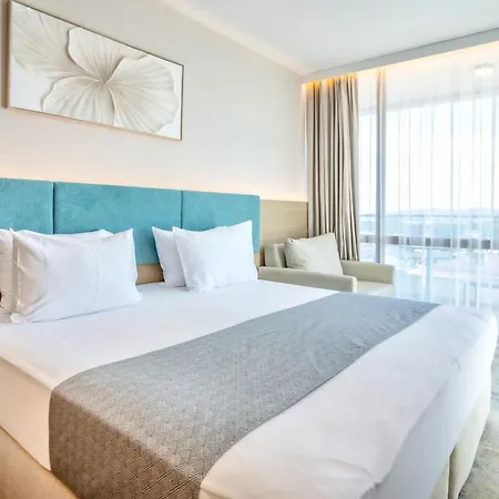 Elia Mare - Free Access Hotel
